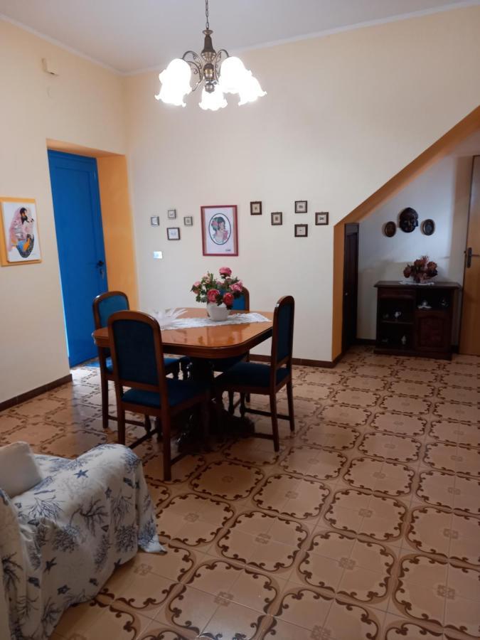 Casa Blu oltremare Villa SantʼAntìoco Exterior foto