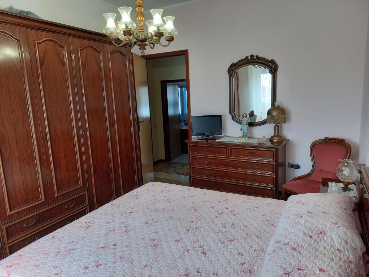 Casa Blu oltremare Villa SantʼAntìoco Exterior foto