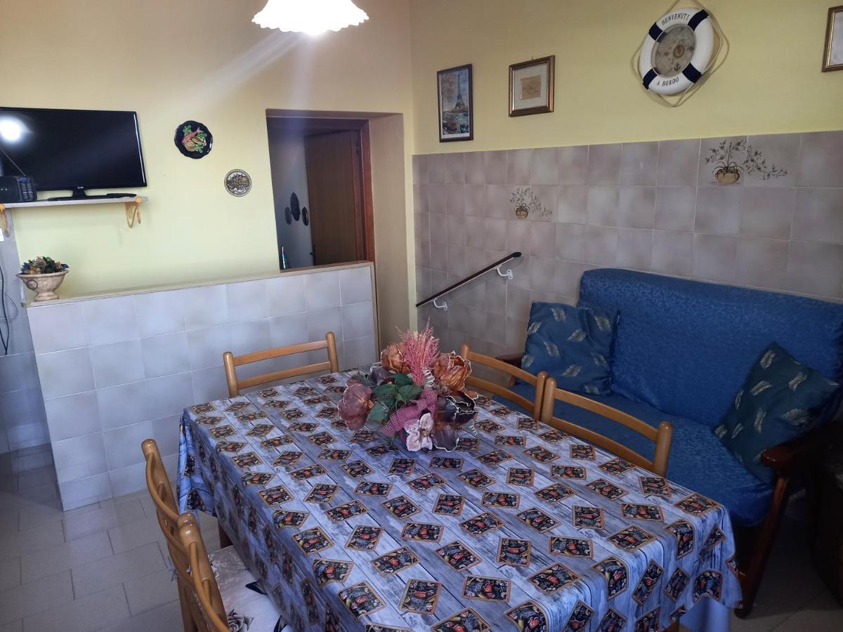 Casa Blu oltremare Villa SantʼAntìoco Exterior foto